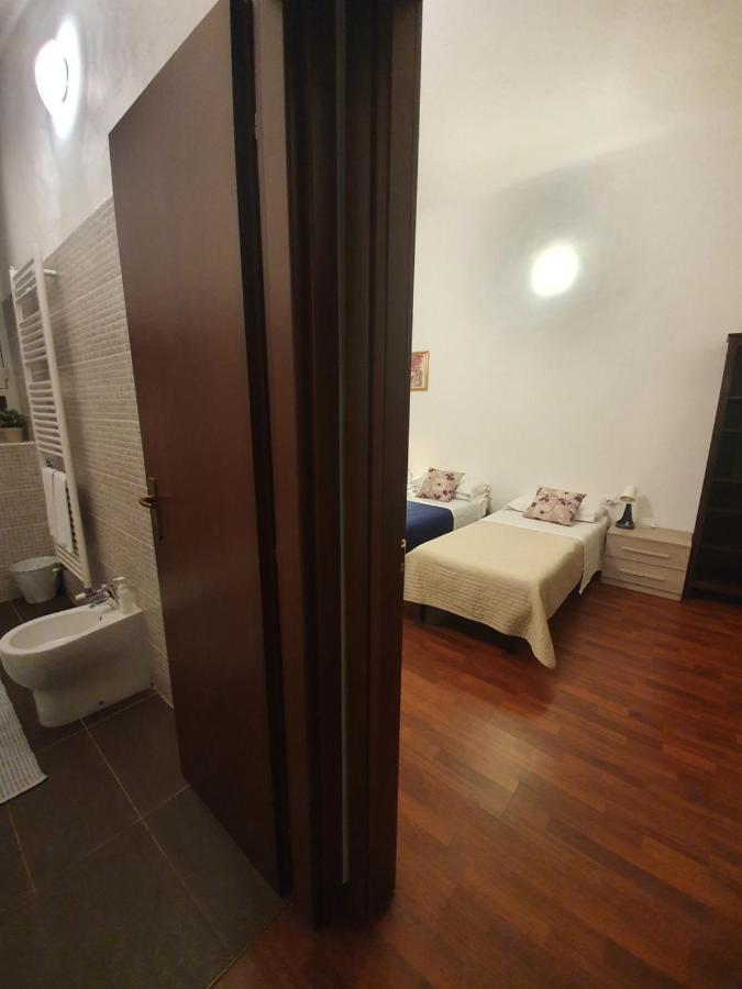 Arena Suite All Comforts - With Free Parking Garage Per Qualified Rate - Con Parcheggio Incluso Per Le Tariffe Qualificanti - Metro Verde Greenline Moscova ميلان المظهر الخارجي الصورة