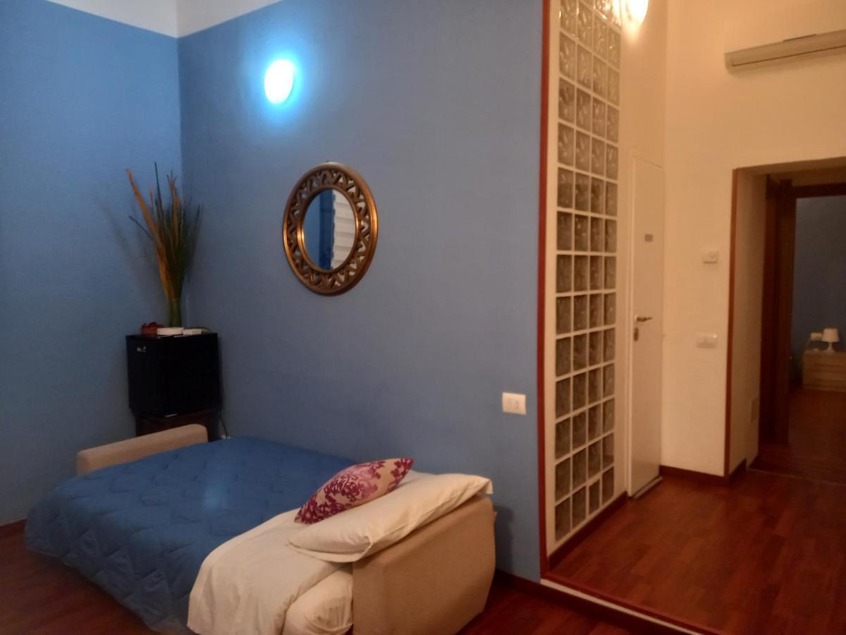 Arena Suite All Comforts - With Free Parking Garage Per Qualified Rate - Con Parcheggio Incluso Per Le Tariffe Qualificanti - Metro Verde Greenline Moscova ميلان المظهر الخارجي الصورة